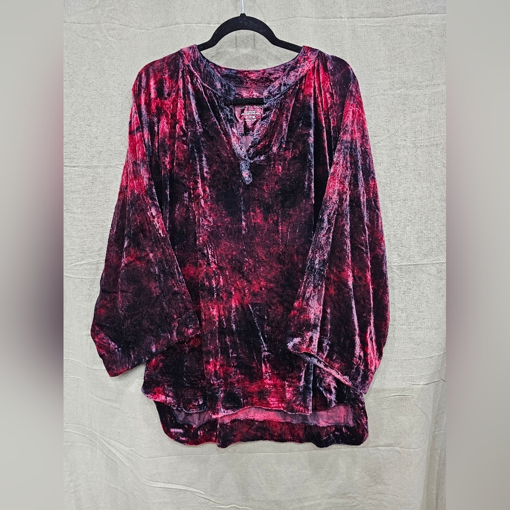 Karyn Seo Top Women's Blair Velvet Tie Dye Kyla Seo Caite Red Size XL